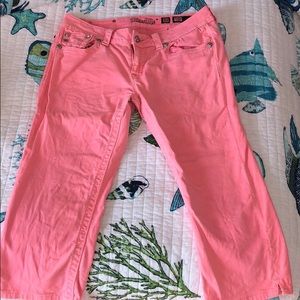 MISS ME light coral CAPRI PANTS    LIKE NEW size32